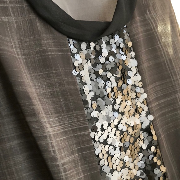 Cocktail dress with sequin strip - Picture 6 of 8